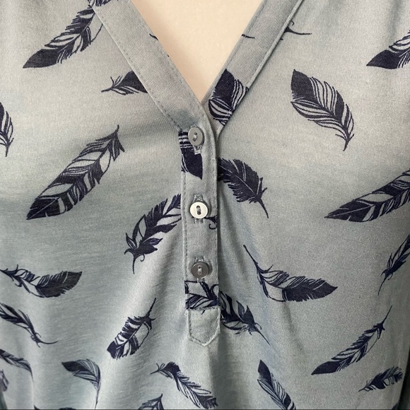 H&M Soft Blue Feather Print Boho Hippie Shirt - Picture 2 of 7